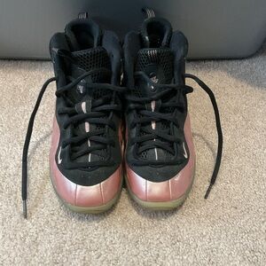 Nike Foamposite Sneakers Black and Pink